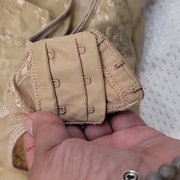 Flexees Firm Control Embellished Torsette - XL - Picture 7 of 8